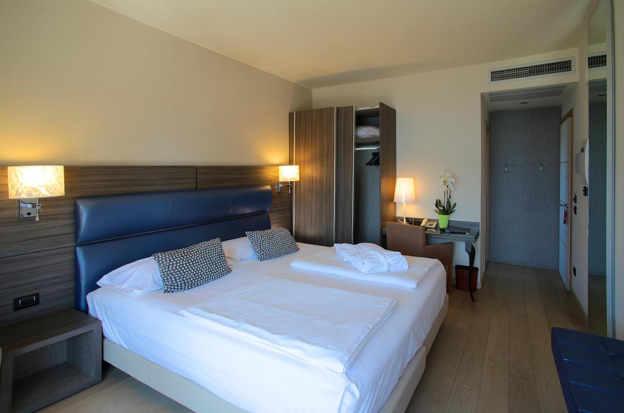 Hotel Galvani 토리델베나코 외부 사진