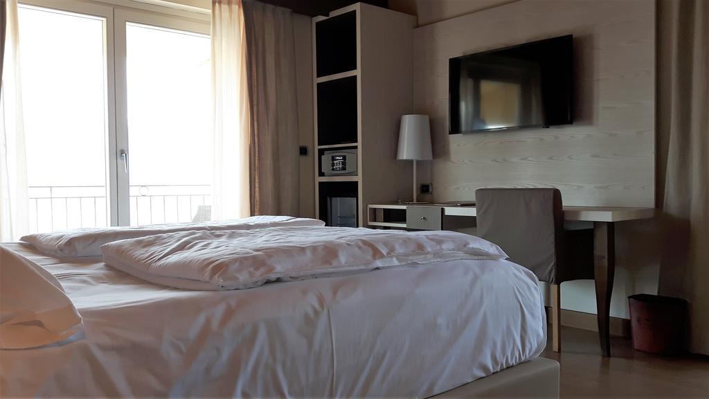 Hotel Galvani 토리델베나코 외부 사진
