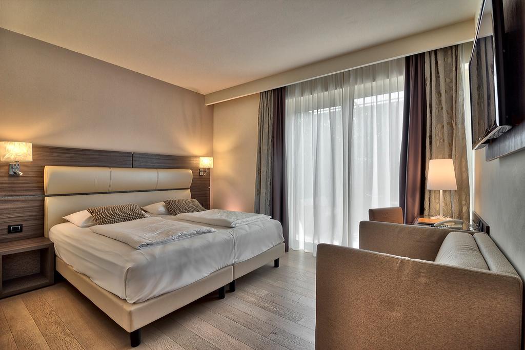Hotel Galvani 토리델베나코 외부 사진